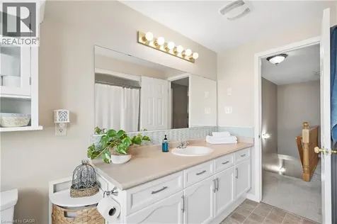 22 Sandcreek Lane Guelph ON N1E 7K9