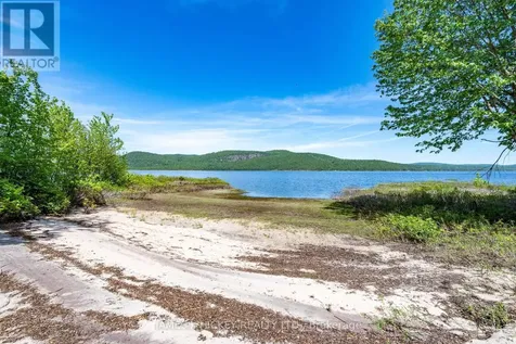 31 Beaverbrook Lane Deep River ON K0J 1P0