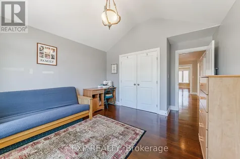 62 Lotta Avenue Ottawa ON K2G 2B5