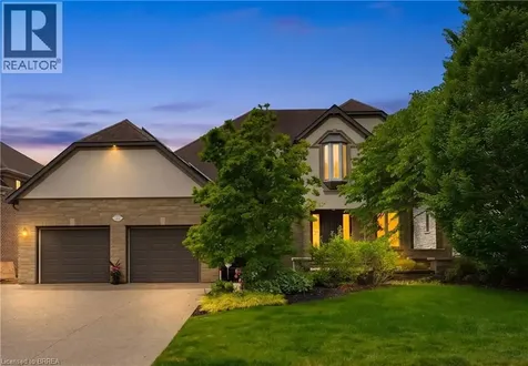 114 Jerome Park Drive Dundas ON L9H 6H3
