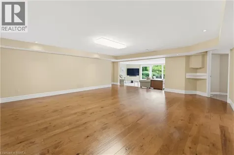 114 Jerome Park Drive Dundas ON L9H 6H3