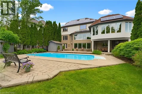 114 Jerome Park Drive Dundas ON L9H 6H3