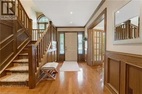 114 Jerome Park Drive Dundas ON L9H 6H3