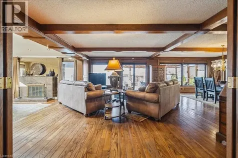 7 Lakegate Drive Stoney Creek ON L8E 3T7