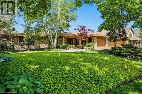 7 Lakegate Drive Stoney Creek ON L8E 3T7