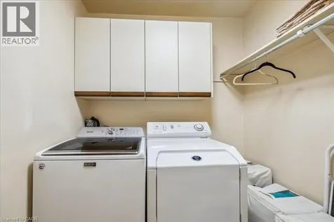 7 Lakegate Drive Stoney Creek ON L8E 3T7