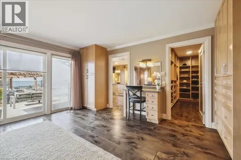 7 Lakegate Drive Stoney Creek ON L8E 3T7