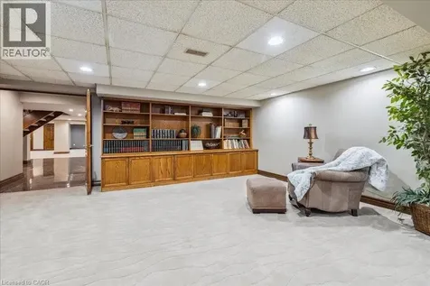 7 Lakegate Drive Stoney Creek ON L8E 3T7