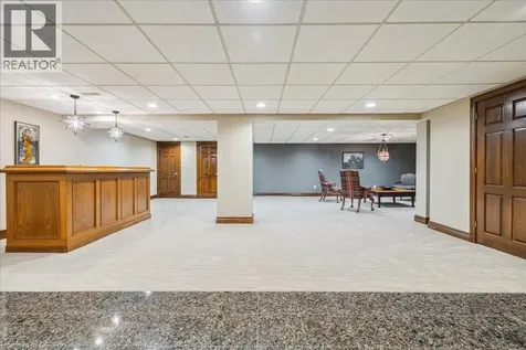 7 Lakegate Drive Stoney Creek ON L8E 3T7