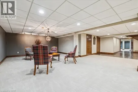 7 Lakegate Drive Stoney Creek ON L8E 3T7