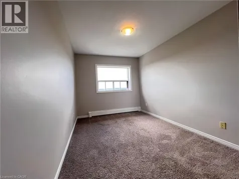 283 Fairway Road North Kitchener ON N2A 2P1