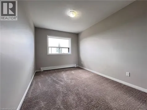 283 Fairway Road North Kitchener ON N2A 2P1