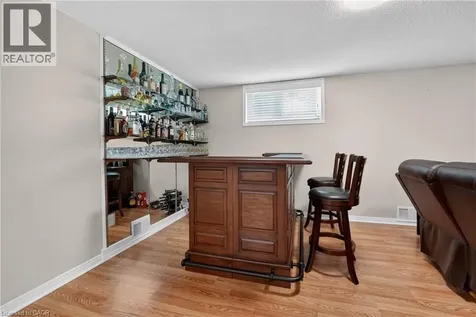 6444 Armstrong Drive Niagara Falls ON L2H 2M1