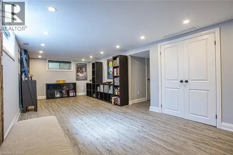 90 Prince Charles Drive Georgetown ON L7G 3V4