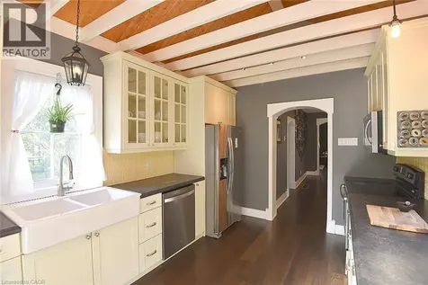 353 Maple Avenue South Burford ON N0E 1A0