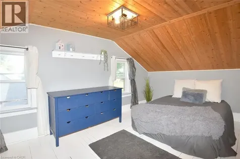 353 Maple Avenue South Burford ON N0E 1A0