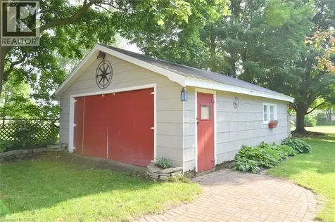 353 Maple Avenue South Burford ON N0E 1A0