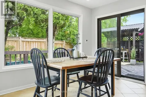 133 Warner Drive Oakville (br Bronte) ON L6L 6G7