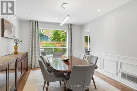 133 Warner Drive Oakville (br Bronte) ON L6L 6G7