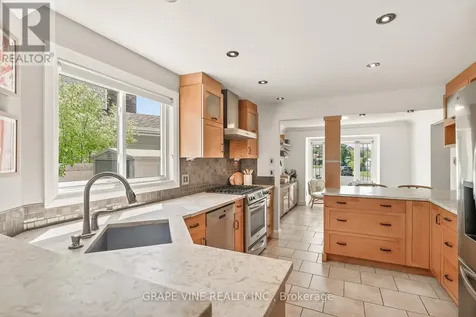 79 Homestead Street Ottawa ON K2E 7T3