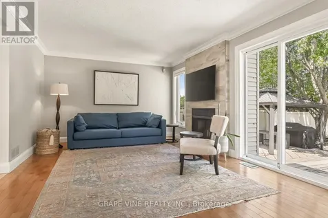79 Homestead Street Ottawa ON K2E 7T3