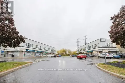 43 Roydon Place Ottawa ON K2E 1A3