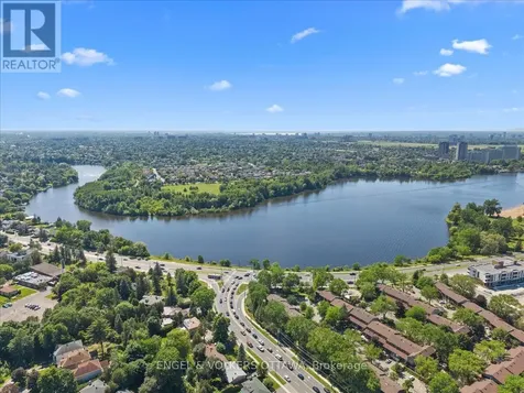 34 Viewpointe Private Ottawa ON K1V 1M5