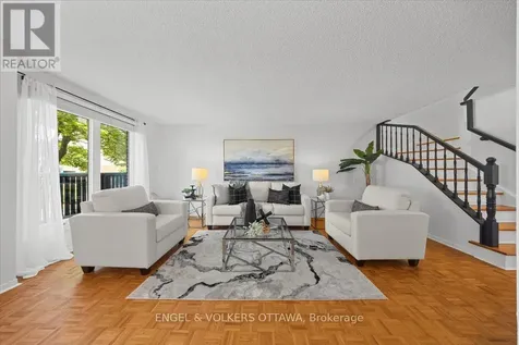 34 Viewpointe Private Ottawa ON K1V 1M5
