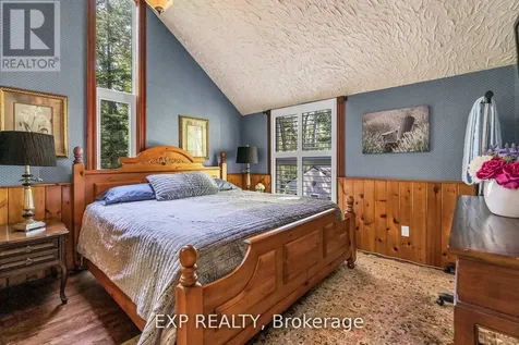 180 Brophy's Lane Blue Mountains ON L9Y 0K5