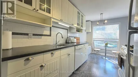 210 Highland Crescent Kitchener ON N2M 5H7