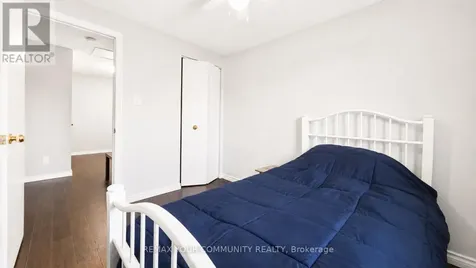 210 Highland Crescent Kitchener ON N2M 5H7