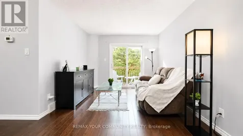 210 Highland Crescent Kitchener ON N2M 5H7