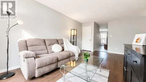 210 Highland Crescent Kitchener ON N2M 5H7