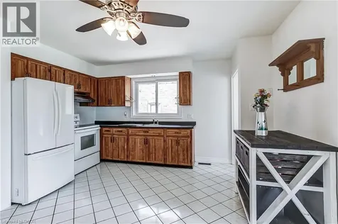 134 Norfolk Avenue Cambridge ON N1R 3V2