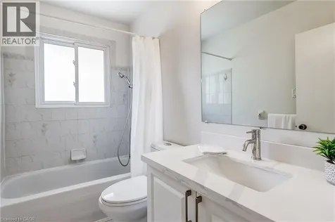 134 Norfolk Avenue Cambridge ON N1R 3V2