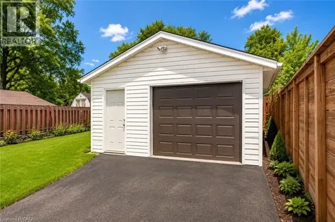 134 Norfolk Avenue Cambridge ON N1R 3V2