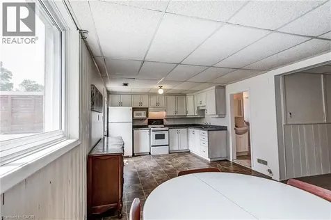 134 Norfolk Avenue Cambridge ON N1R 3V2