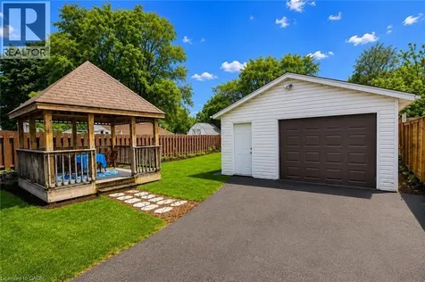 134 Norfolk Avenue Cambridge ON N1R 3V2