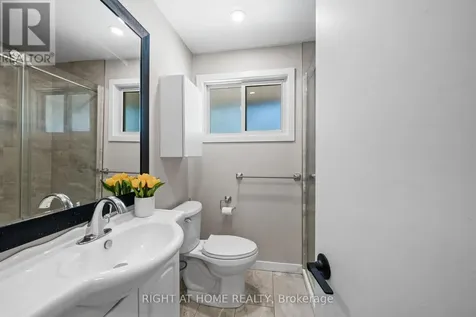 2709 Don Street Ottawa ON K2B 6Y4