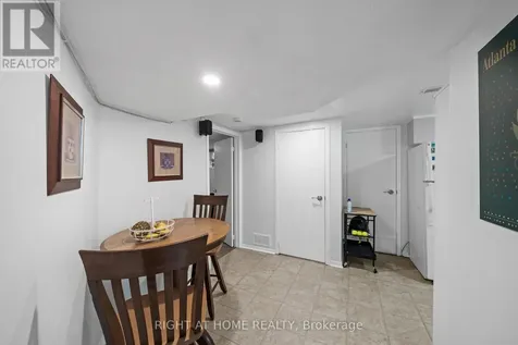 2709 Don Street Ottawa ON K2B 6Y4