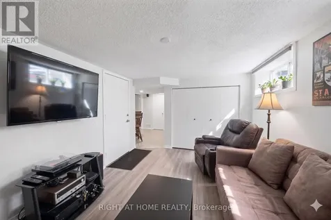 2709 Don Street Ottawa ON K2B 6Y4