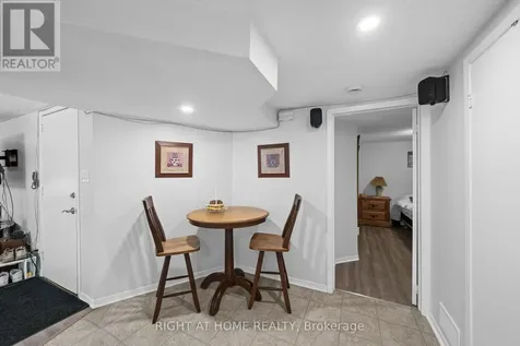 2709 Don Street Ottawa ON K2B 6Y4