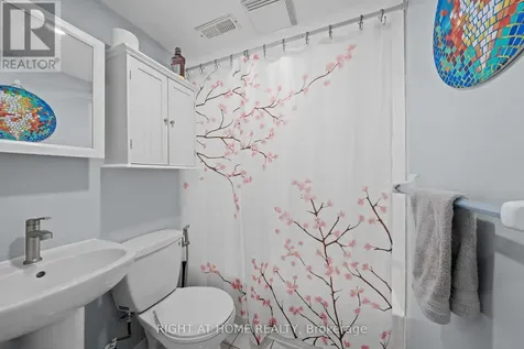 2709 Don Street Ottawa ON K2B 6Y4