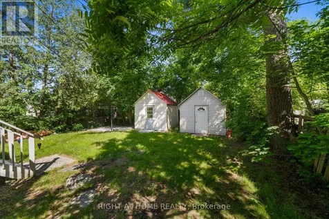 2709 Don Street Ottawa ON K2B 6Y4