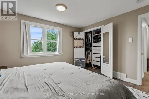 1252 Kingston Avenue Ottawa ON K1Z 8K6