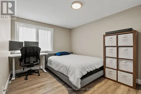 1252 Kingston Avenue Ottawa ON K1Z 8K6