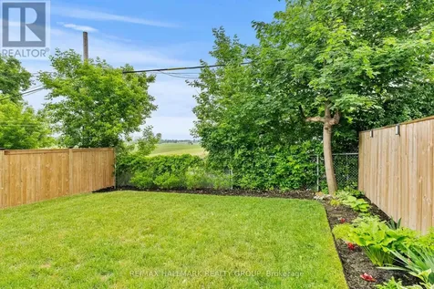1252 Kingston Avenue Ottawa ON K1Z 8K6