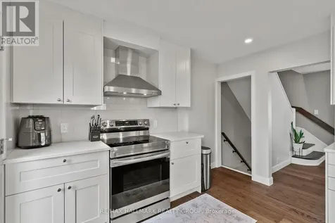 1252 Kingston Avenue Ottawa ON K1Z 8K6