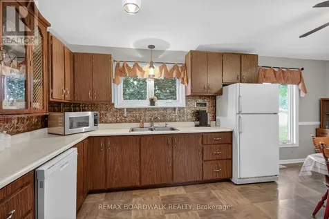 6963 Marco Street Ottawa ON K4P 1C4