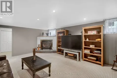 6963 Marco Street Ottawa ON K4P 1C4